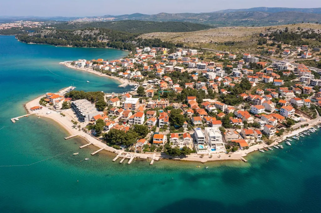 6-Bedroom Villa in Primošten for Up to 12
