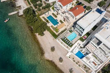 6-Bedroom Villa in Primošten for Up to 12