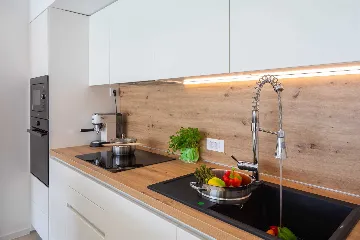 6-Bedroom Villa in Primošten for Up to 12