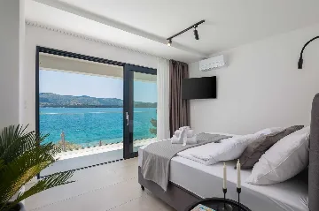 6-Bedroom Villa in Primošten for Up to 12