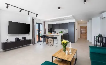 6-Bedroom Villa in Primošten for Up to 12