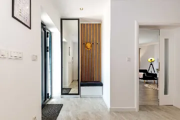 Villa with Swimming Pool and Sauna in Skradin