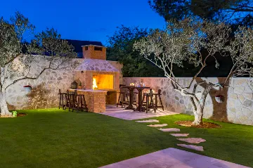 Modern Villa in Sibenik for 9 Guests