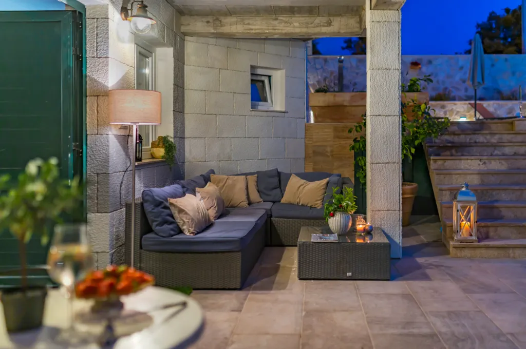 Modern Villa in Sibenik for 9 Guests
