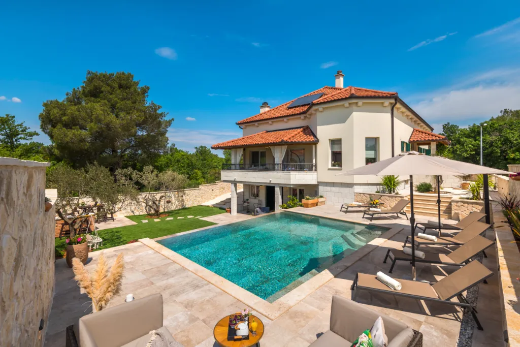 Modern Villa in Sibenik for 9 Guests