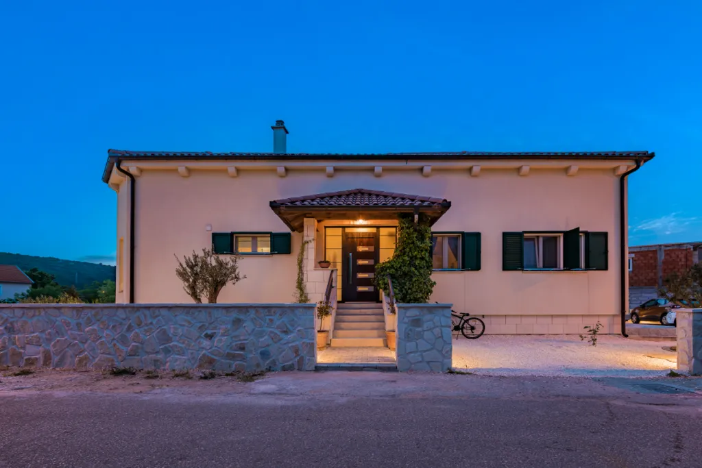 Modern Villa in Sibenik for 9 Guests