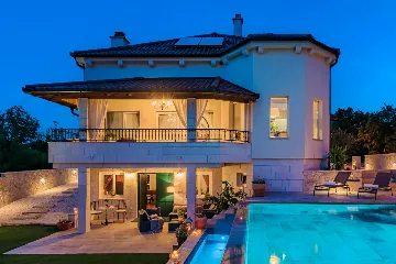 Modern Villa in Sibenik for 9 Guests