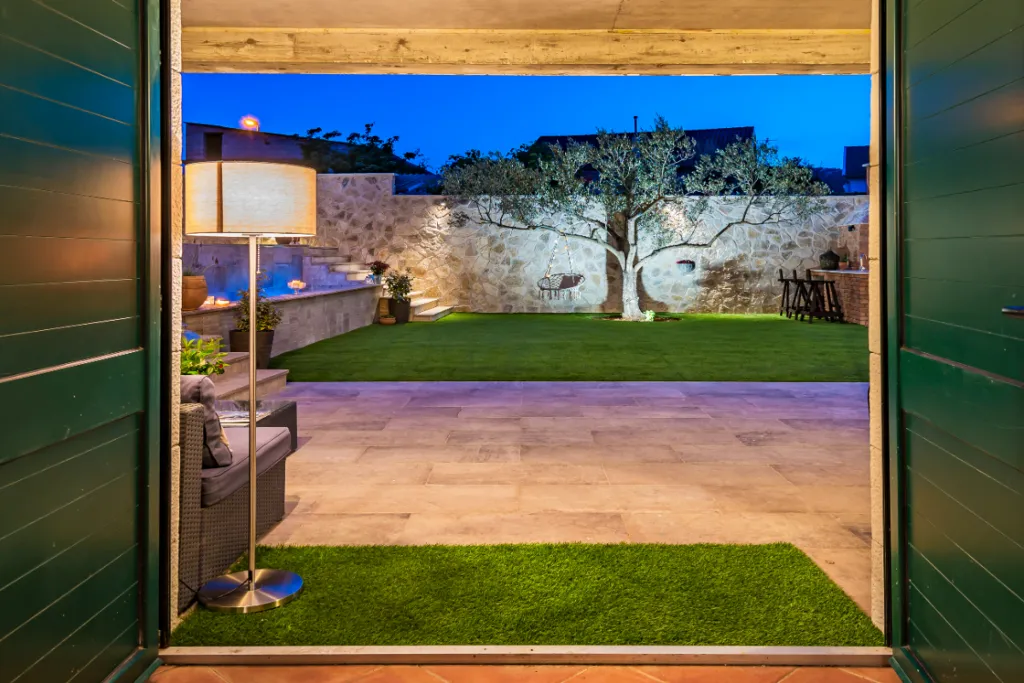 Modern Villa in Sibenik for 9 Guests