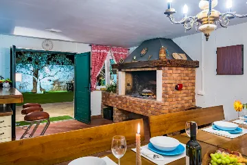 Modern Villa in Sibenik for 9 Guests