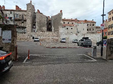 Parking Space in Pula (Dante Square)