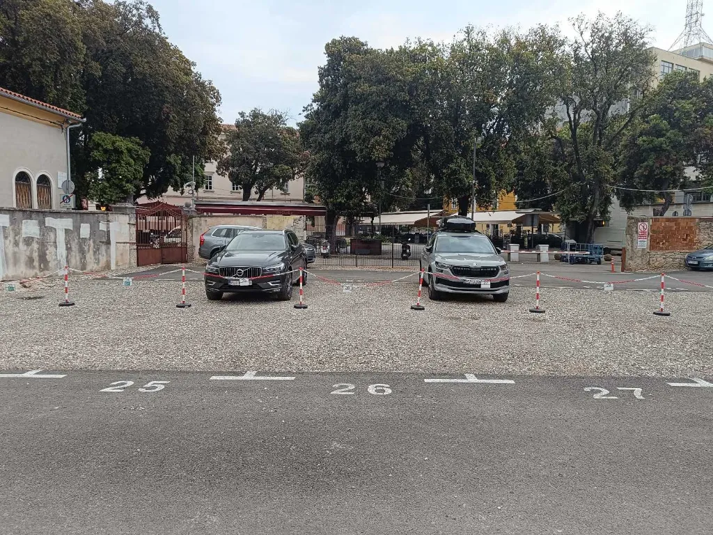 Parking Space in Pula (Dante Square)