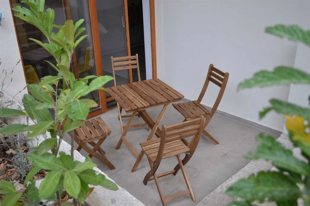 Design One-Bedroom Apartment in Pula Old City