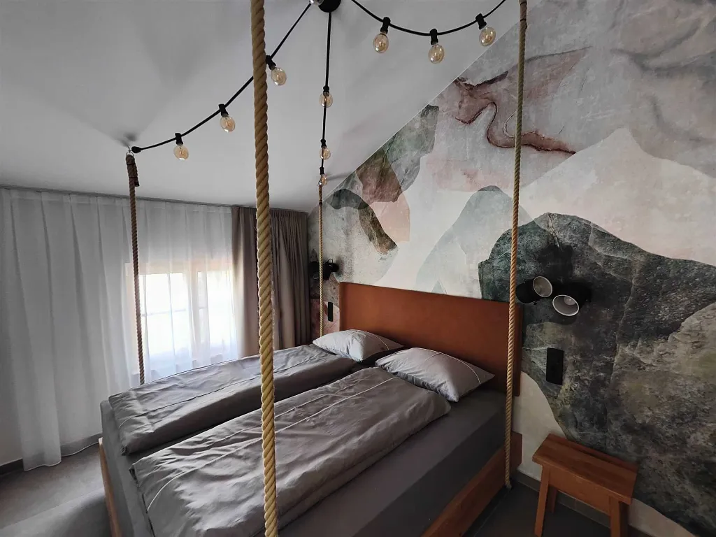 Design One-Bedroom Apartment in Pula Old City