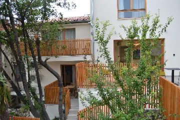 Design One-Bedroom Apartment in Pula Old City