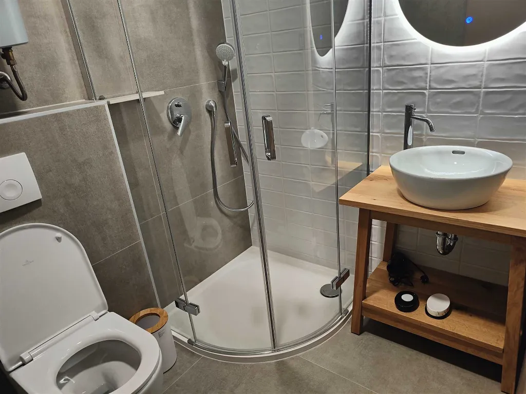 One-Bedroom Apartment in Pula for Up to 4