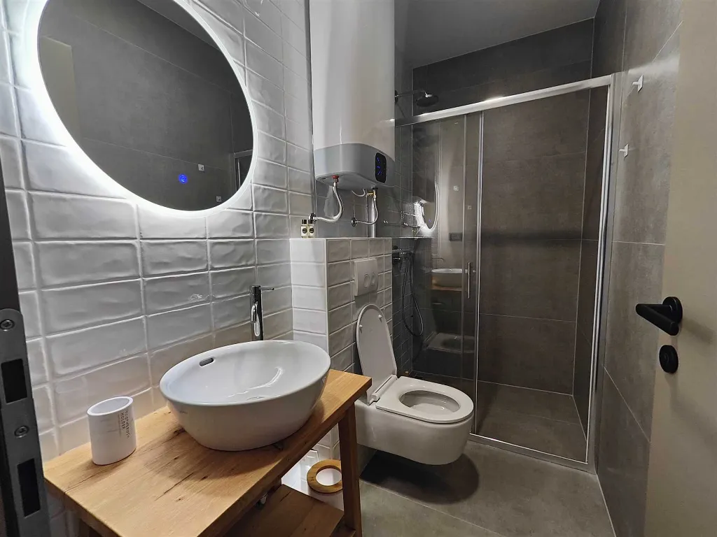 One-Bedroom Apartment in Pula for Up to 4