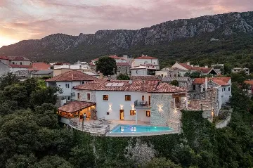 Bribir 7-Bedroom Villa with Infinity Pool & Sea Views