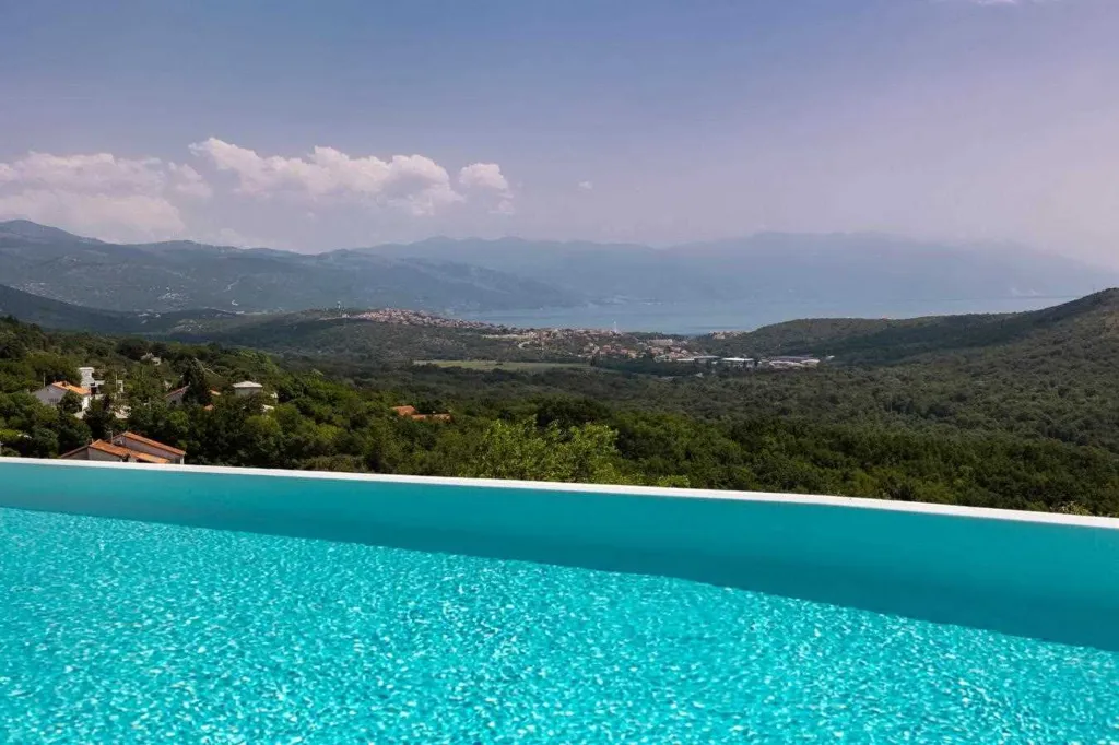 Bribir 7-Bedroom Villa with Infinity Pool & Sea Views