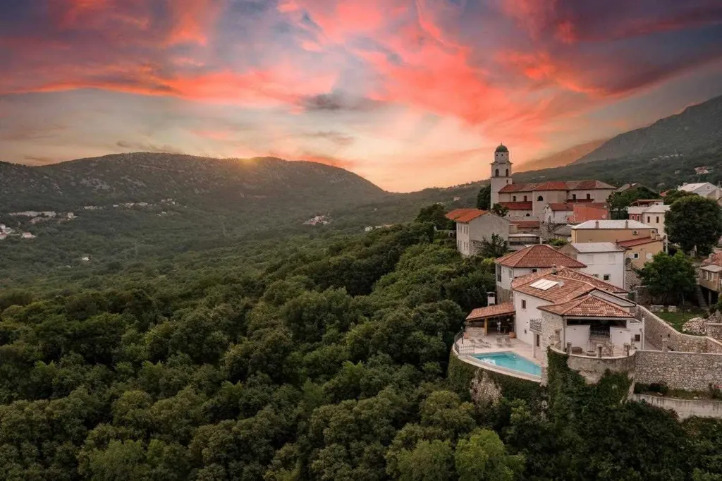 Bribir 7-Bedroom Villa with Infinity Pool & Sea Views