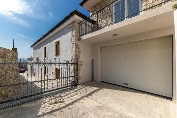 Bribir 7-Bedroom Villa with Infinity Pool & Sea Views