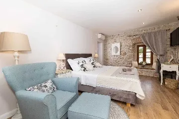 Bribir 7-Bedroom Villa with Infinity Pool & Sea Views