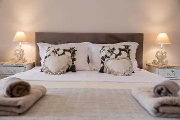 Bribir 7-Bedroom Villa with Infinity Pool & Sea Views