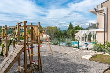 Spacious Villa in Križišće for Up to 9 Guests