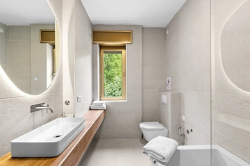 Spacious Villa in Križišće for Up to 9 Guests