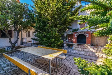 Villa with Sea View and Private Pool in Novi Vinodolski