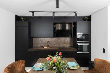 6-Bedroom Villa in Karlobag for up to 12