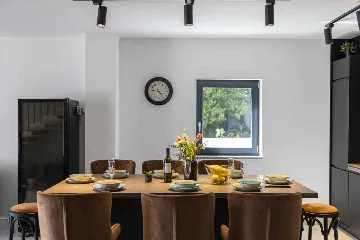 6-Bedroom Villa in Karlobag for up to 12