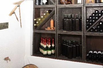 Holiday House in Gdinj for Up to 7 Guests