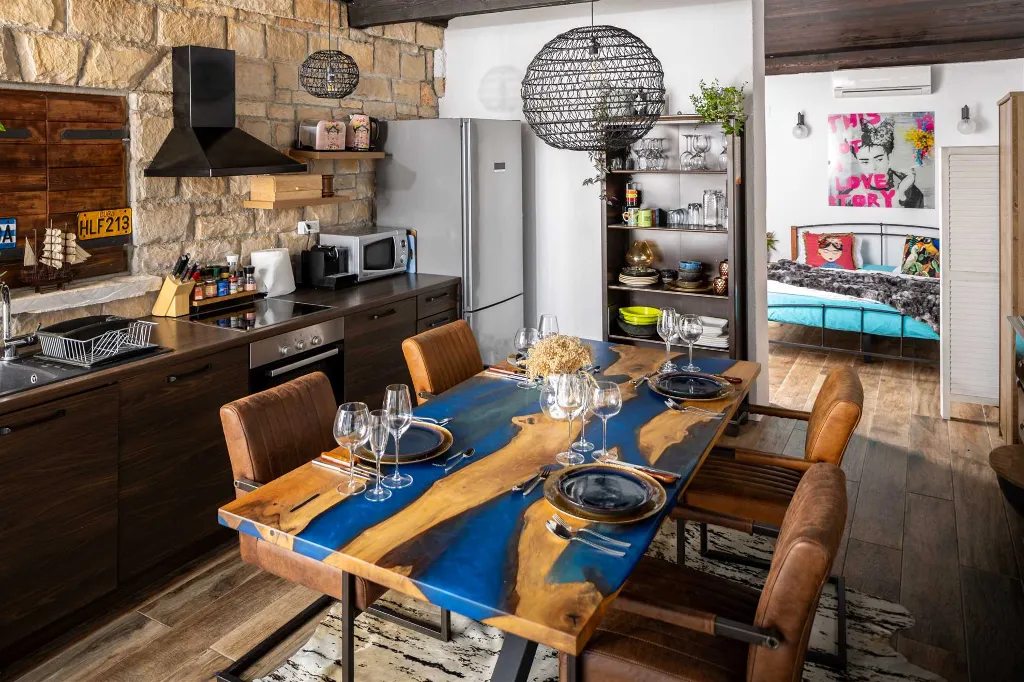 Holiday House in Gdinj for Up to 7 Guests