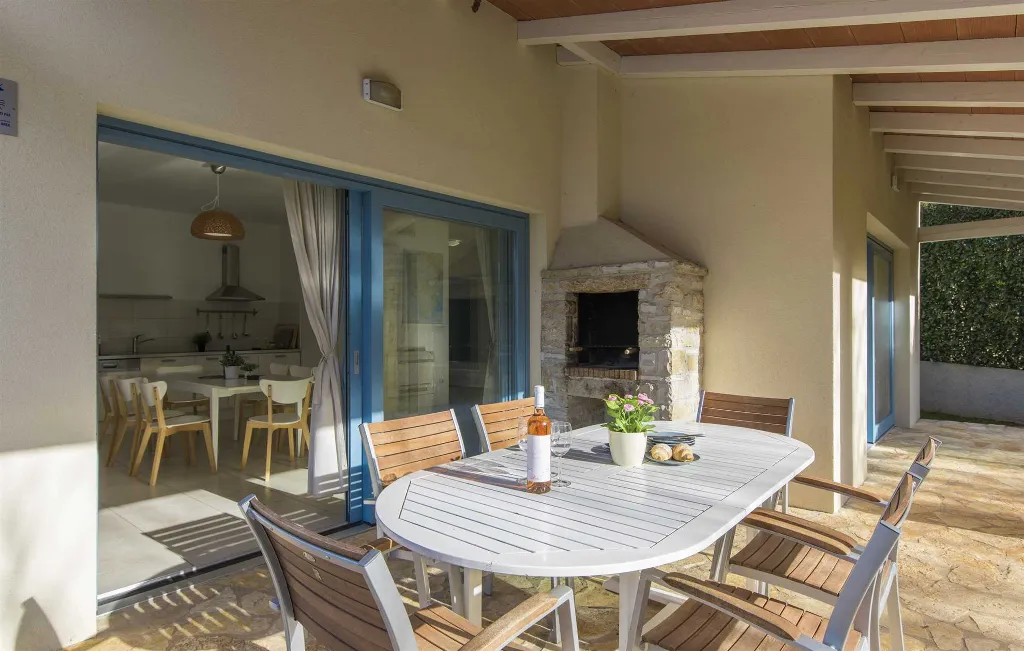 Rojnići Villa with Private Pool for up to 8
