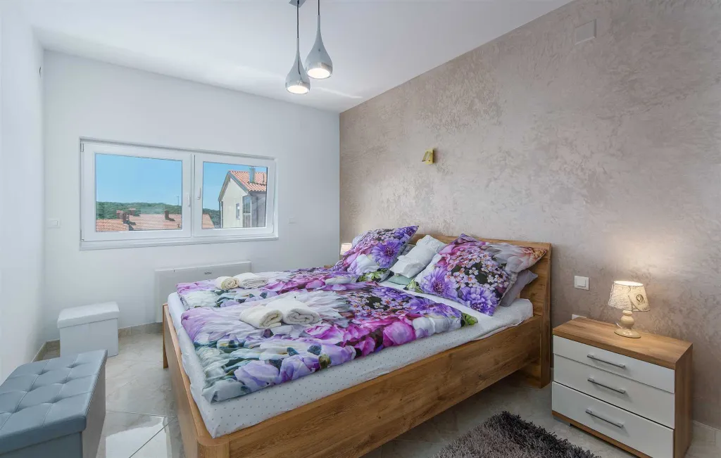 6-Bedroom Villa with Private Pool in Pula