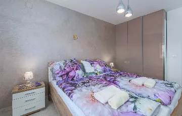 6-Bedroom Villa with Private Pool in Pula