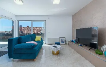 6-Bedroom Villa with Private Pool in Pula