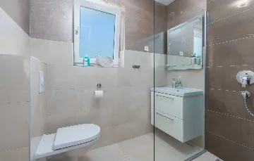 6-Bedroom Villa with Private Pool in Pula