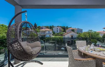 6-Bedroom Villa with Private Pool in Pula