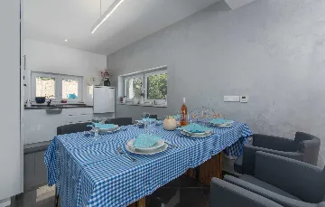 6-Bedroom Villa with Private Pool in Pula