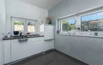 6-Bedroom Villa with Private Pool in Pula