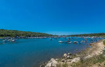 6-Bedroom Villa with Private Pool in Pula