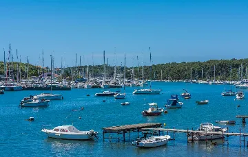 6-Bedroom Villa with Private Pool in Pula