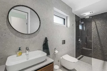 Apartment with Rooftop Terrace and Sea Views in Poreč