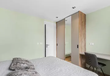 Apartment with Rooftop Terrace and Sea Views in Poreč