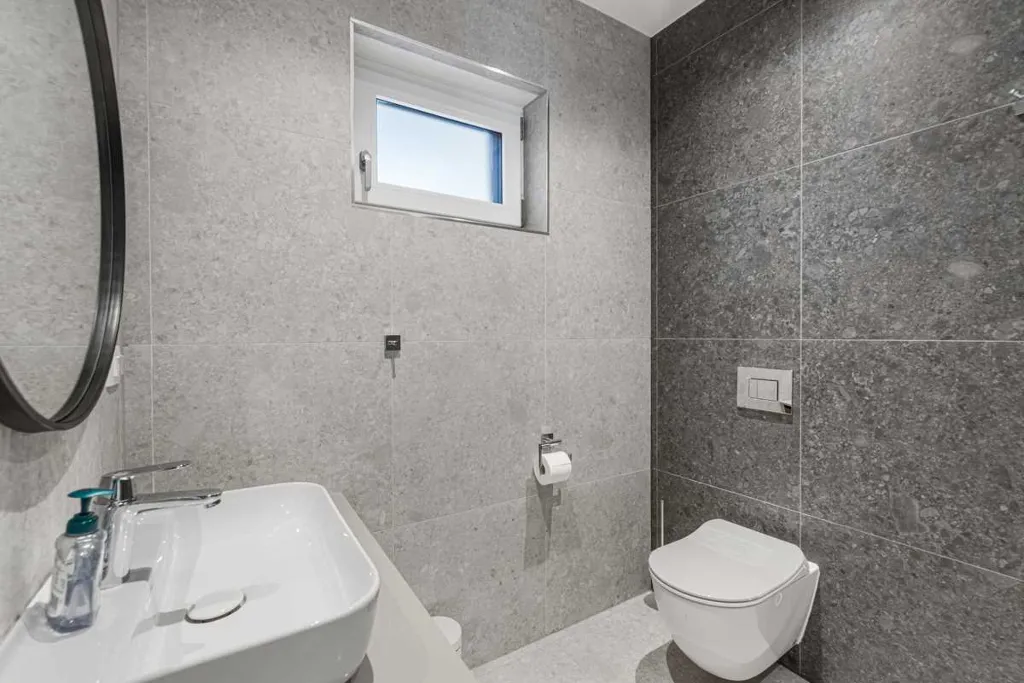 Apartment with Rooftop Terrace and Sea Views in Poreč