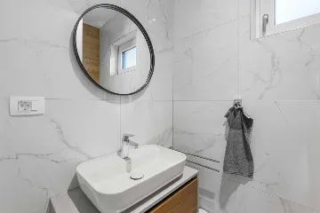 Apartment with Rooftop Terrace and Sea Views in Poreč