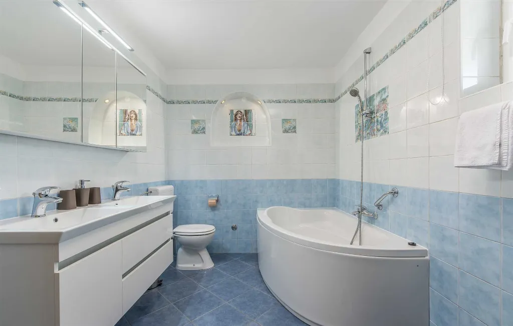 Mušalež 6-Bedroom Villa with Private Pool