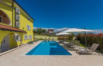 Mušalež 6-Bedroom Villa with Private Pool