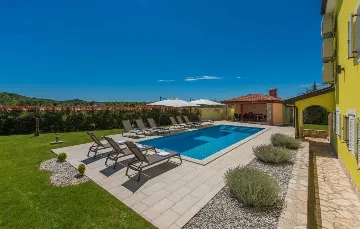 Mušalež 6-Bedroom Villa with Private Pool